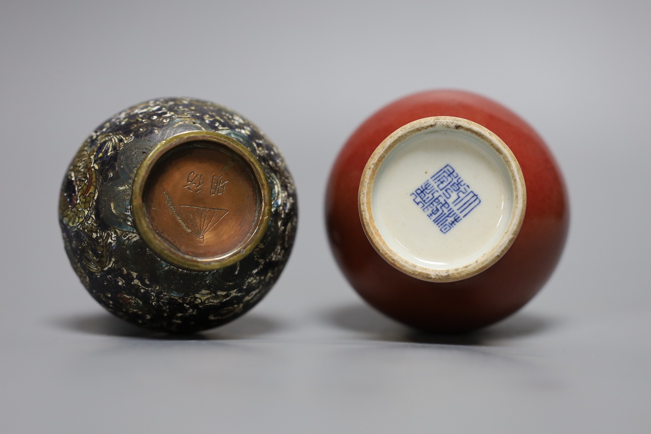 A Chinese Ming cloisonne vase and a red gourd vase, tallest 18cm tall